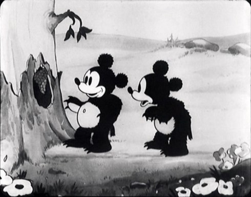 The Bears and the Bees © Walt Disney